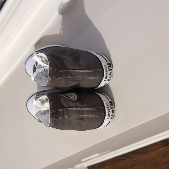 Converse - Mens size 11 - Picture 4 of 4